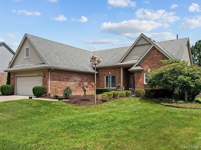 37670 Kingsburn Dr - Photo 3 of 50