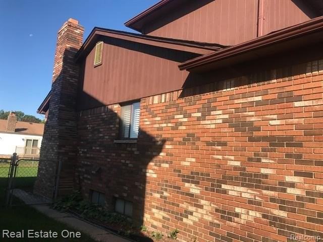 37147 Evergreen Dr - Photo 2 of 28