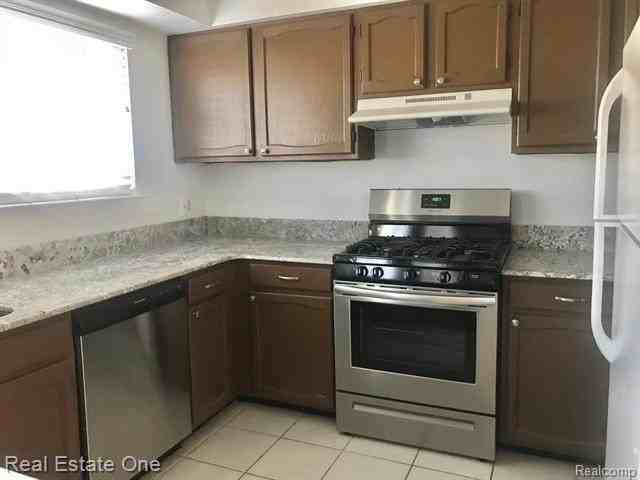 37147 Evergreen Dr - Photo 6 of 28