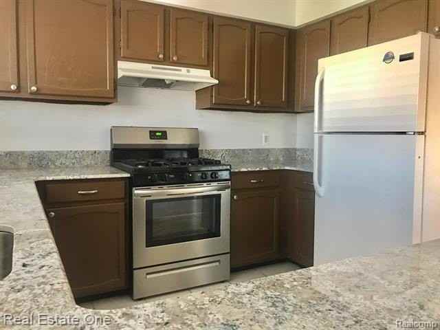 37147 Evergreen Dr - Photo 7 of 28