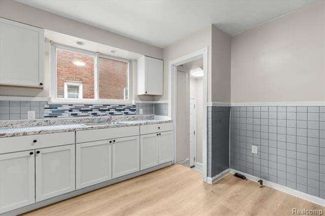 11110 Wayburn St - Photo 6 of 18