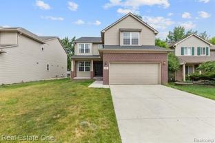 68 Biltmore Dr - Photo 1 of 1