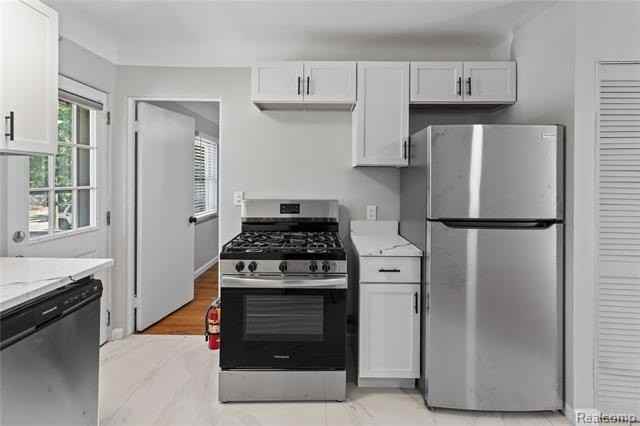 505 S Main St - Photo 2 of 24