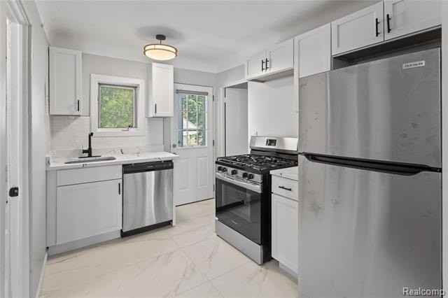 505 S Main St - Photo 7 of 24