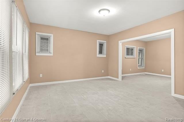 1039 N Rademacher St - Photo 2 of 21