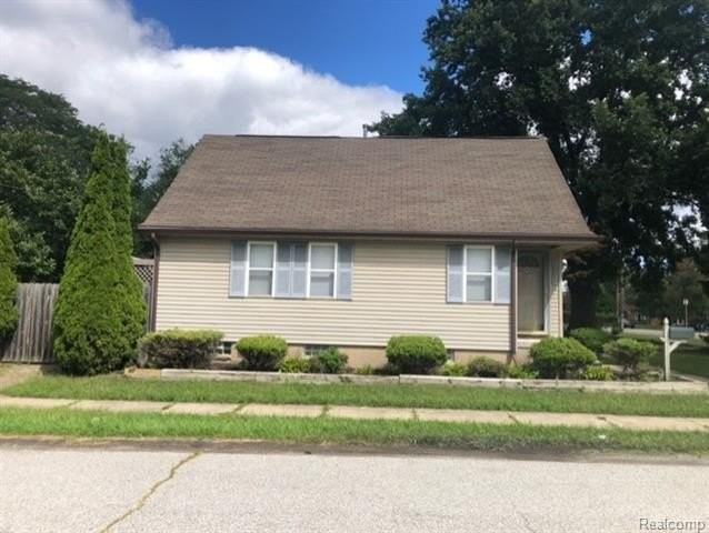 16811 Beech Daly Rd - Photo 2 of 12