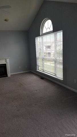 16387 Chatham Dr - Photo 4 of 7