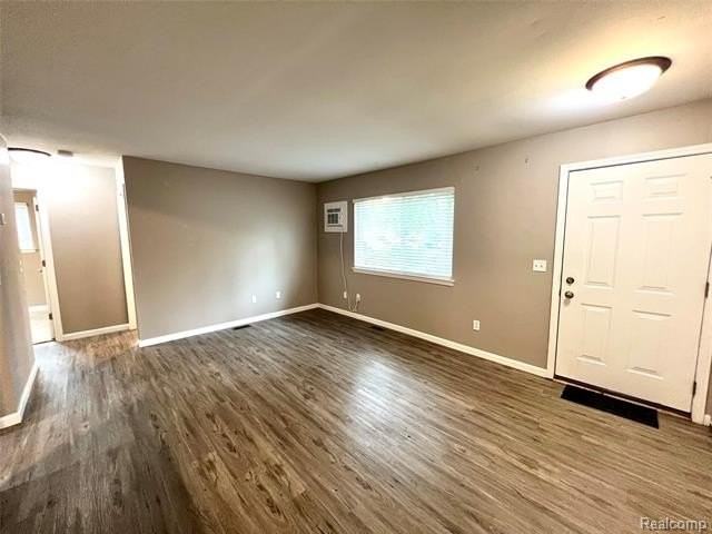 9097 Garfield Dr - Photo 4 of 12