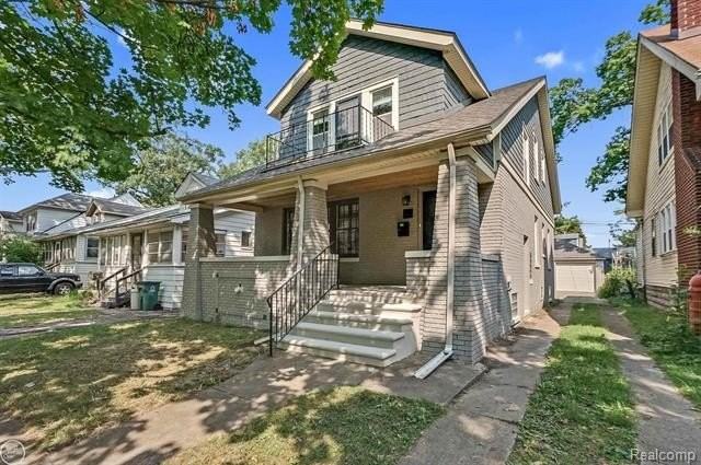 208 W Webster St - Photo 2 of 20