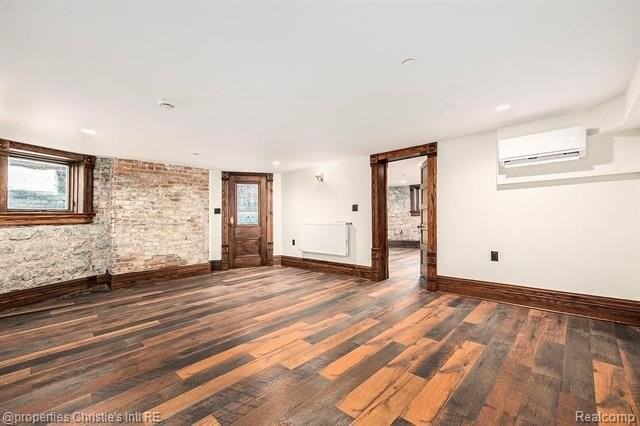 701 W Canfield St #G1 - Photo 7 of 25