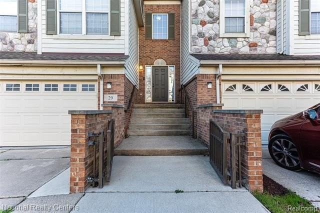 29 Lyons Ct - Photo 3 of 43