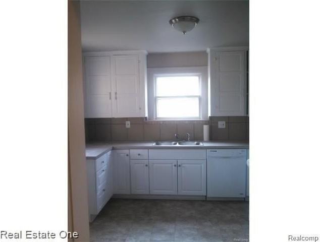 454 E Breckenridge St - Photo 2 of 10