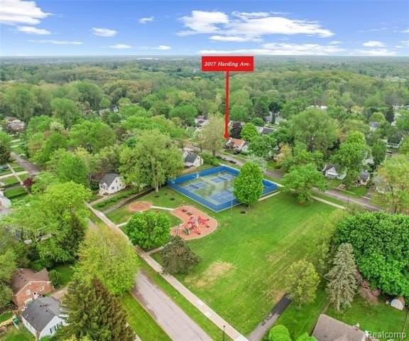 2017 Harding Ave - Photo 5 of 39