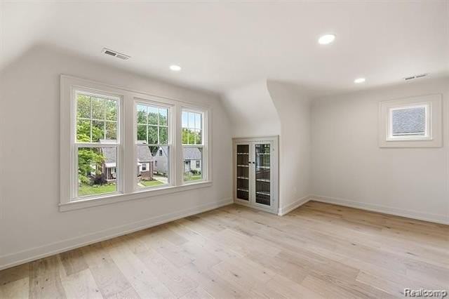 310 E Harry Ave - Photo 5 of 21