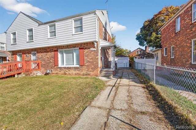 20216 Regent Dr - Photo 2 of 14