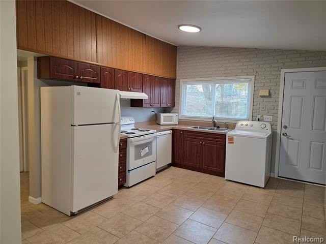 261 Spring Park - Photo 7 of 15