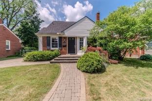 4355 Elmwood Ave - Photo 1 of 1