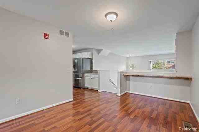 142 Sandy Ln - Photo 6 of 24