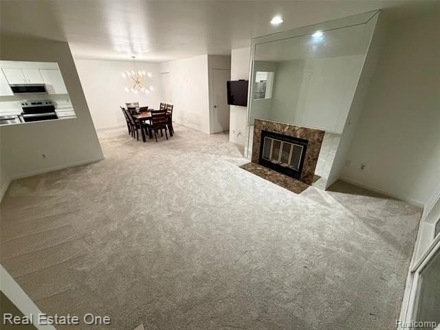 6687 Maple Lakes Dr - Photo 3 of 9