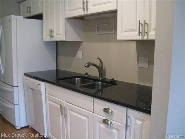 1859 Wickham St - Photo 5 of 26