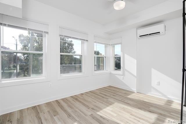 799 E Grand Blvd #7 - Photo 7 of 13