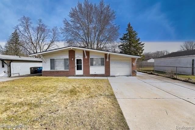 547 S Hawthorne St - Photo 3 of 41