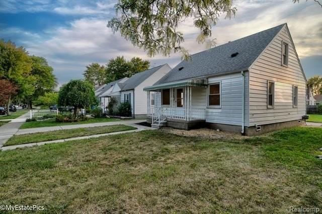 6151 Helen St - Photo 3 of 38