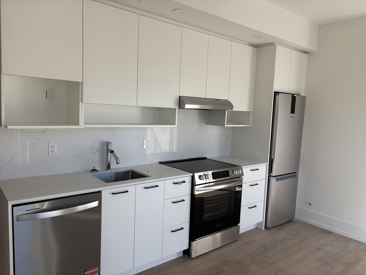 206 King Street, Unit 907, Hamilton - Photo 2 of 14