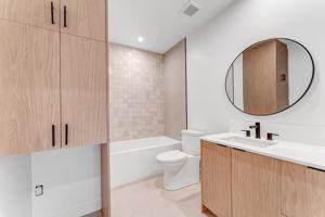 featured image of 132 Carillon St