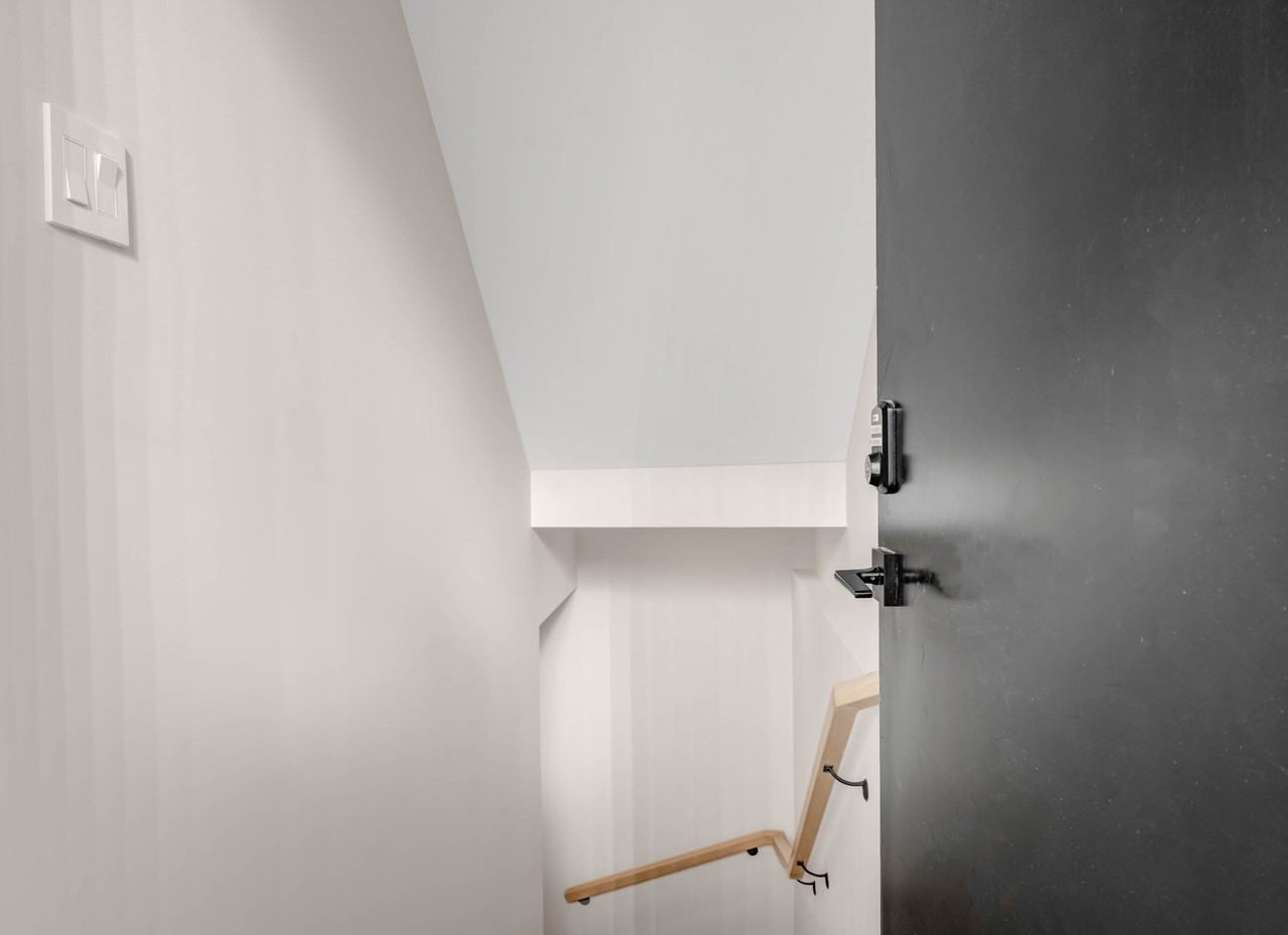 132 Carillon Street - Photo 2 of 8