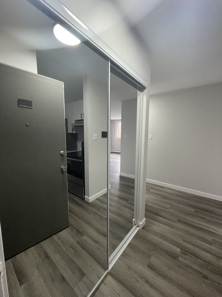 The Edward - Photo 2 of 10