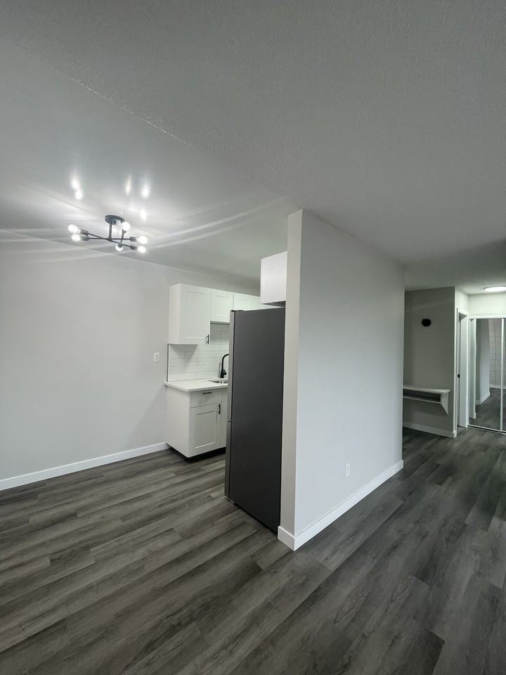 The Edward - Photo 5 of 10