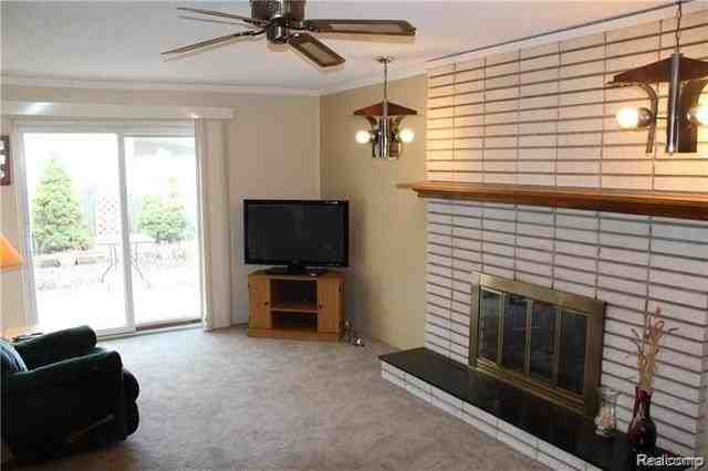 39752 Edmundton Dr - Photo 4 of 8