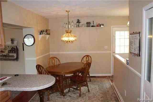 39752 Edmundton Dr - Photo 7 of 8