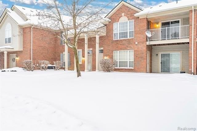 8208 Chesapeake Cir - Photo 3 of 35
