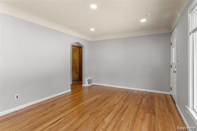 4127 Howard St - Photo 3 of 22