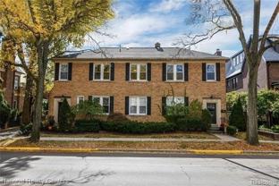 255 W Brown St - Photo 1 of 1