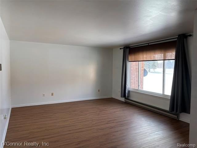 1975 Michigan Ave - Photo 2 of 8