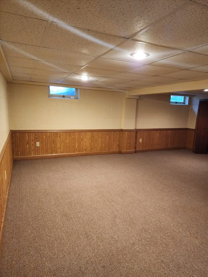 1550 N Eagle St #B - Photo 6 of 7