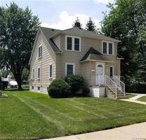 featured image of 767 Riverbank St