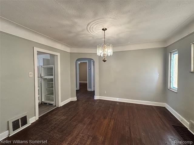 15496 Gilchrist St - Photo 5 of 16