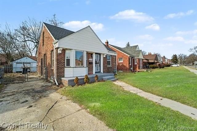 19139 Fielding St - Photo 2 of 16