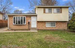 featured image of 9342 Birch St