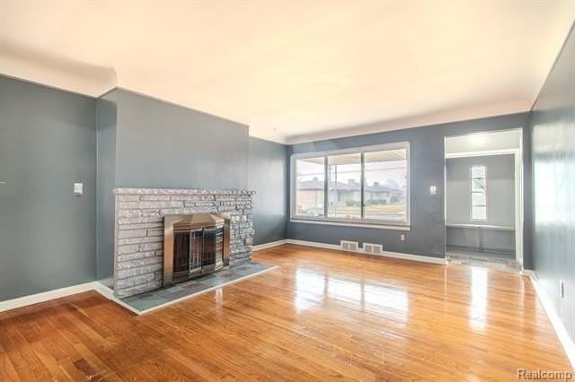 21135 Virginia Ave - Photo 5 of 33