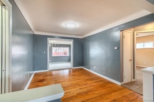 21135 Virginia Ave - Photo 6 of 33