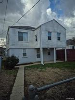 633 Elm St - Photo 1 of 1