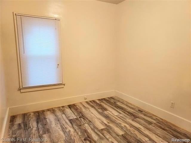 14623 Hubbell St - Photo 6 of 10