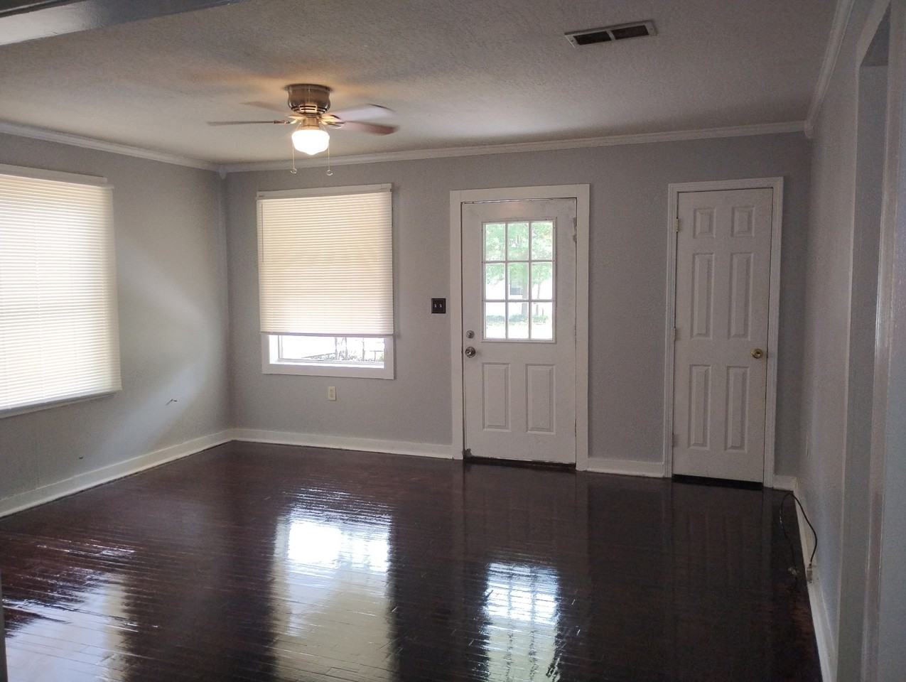 1503 W 6th St #1 - Photo 7 of 7