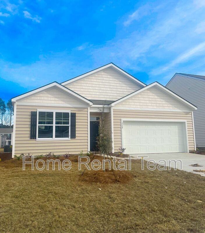 112 Windrush Pnes - Photo 2 of 37