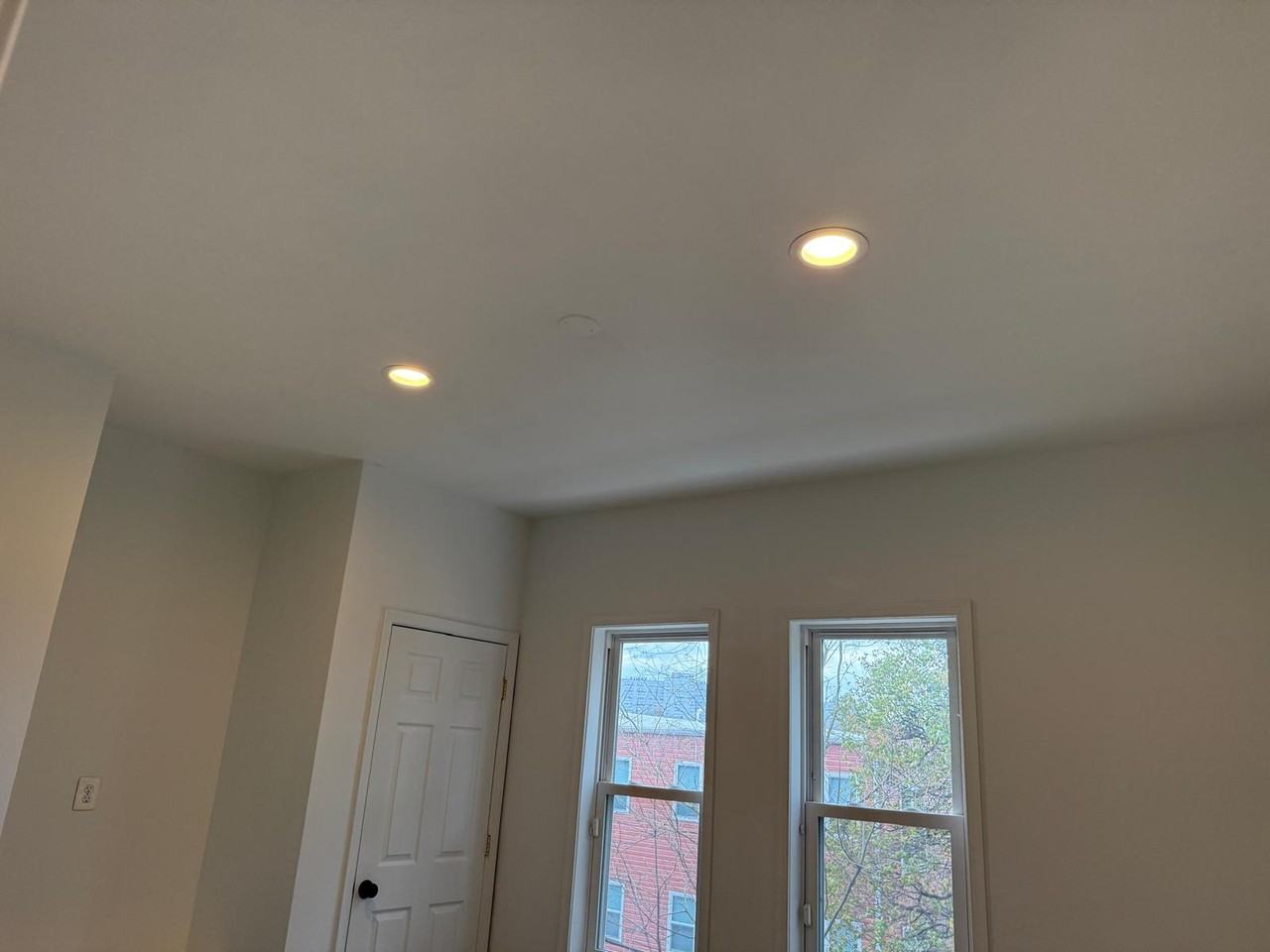439 W Bringhurst St #2 - Photo 3 of 11